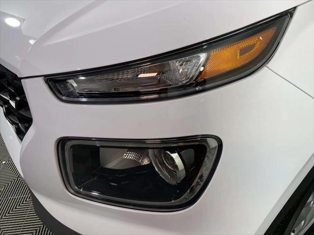 2025 Hyundai Venue SE