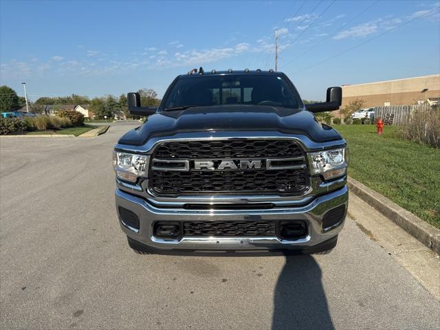 2022 RAM 2500 Tradesman Crew Cab 4x4 64 Box 2022 RAM 2500 Tradesman Crew Cab 4x4 64 Box