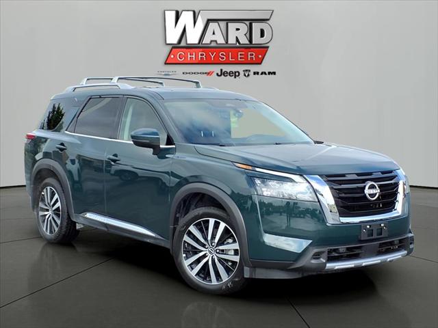 2025 Nissan Pathfinder Platinum 4WD
