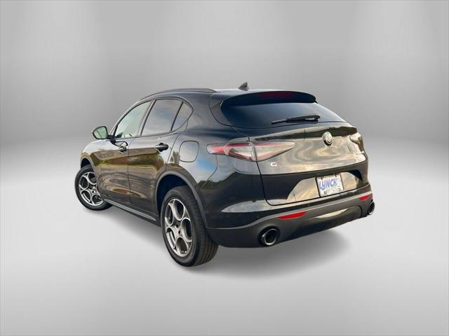 2024 Alfa Romeo Stelvio Sprint AWD 2024 Alfa Romeo Stelvio Sprint AWD
