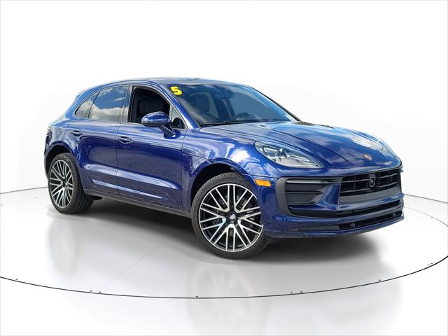 2025 Porsche Macan Base