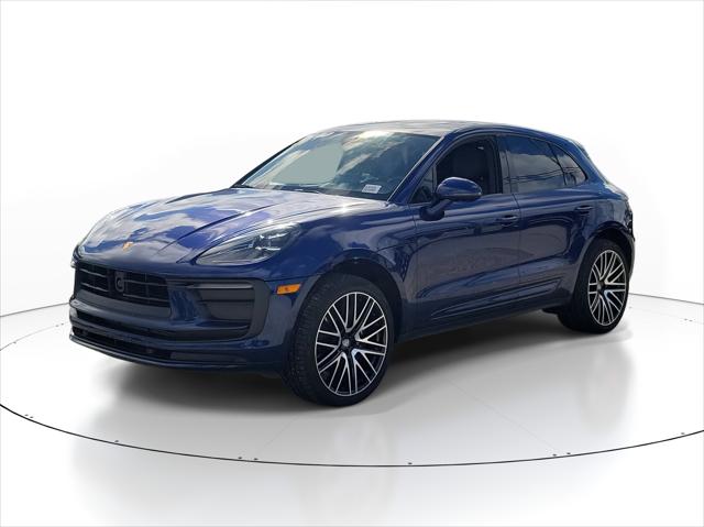 2025 Porsche Macan Base