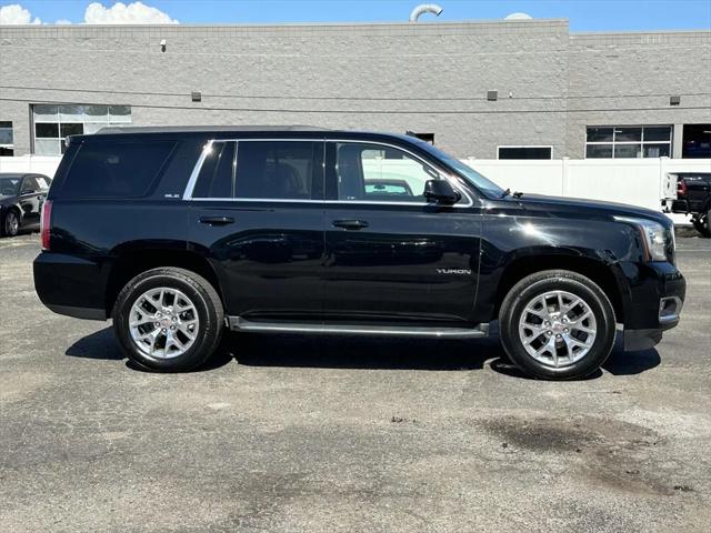 2017 GMC Yukon SLE 2017 GMC Yukon SLE