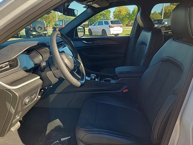 2025 Jeep Grand Cherokee L Altitude X 4x4