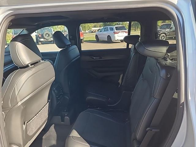 2025 Jeep Grand Cherokee L Altitude X 4x4