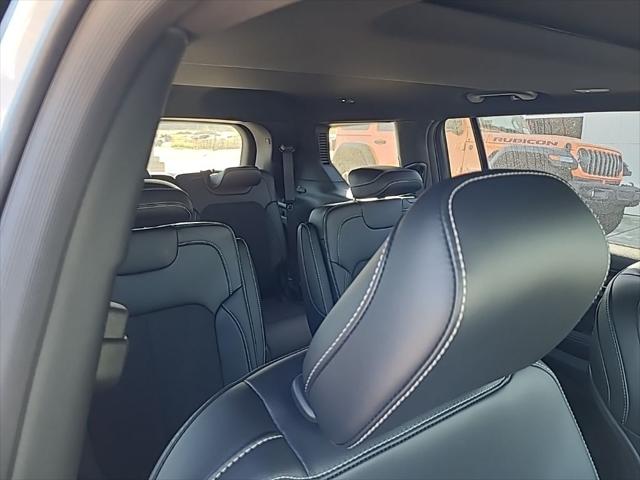 2025 Jeep Grand Cherokee L Altitude X 4x4