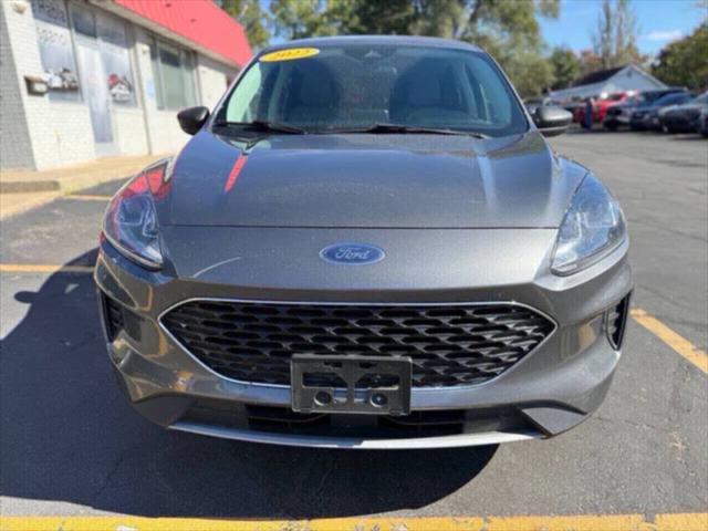 2022 Ford Escape SE Hybrid
