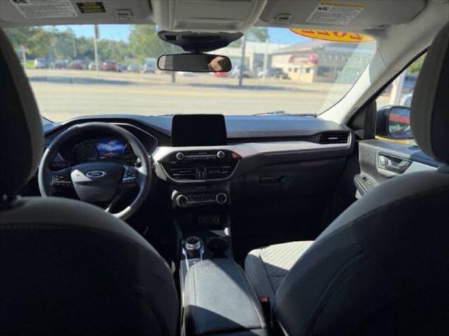 2022 Ford Escape SE Hybrid