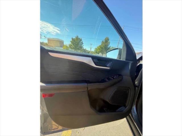 2022 Ford Escape SE Hybrid