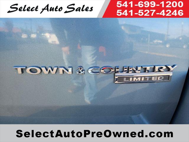 2009 Chrysler Town & Country Limited