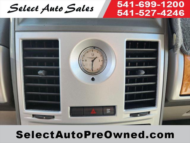 2009 Chrysler Town & Country Limited