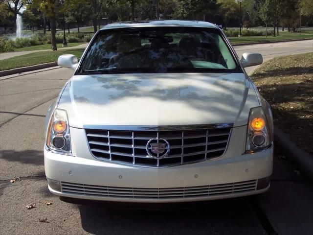 2008 Cadillac DTS 1SD for sale in Oshkosh, WI