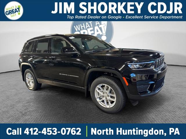 2025 Jeep Grand Cherokee GRAND CHEROKEE LAREDO X 4X4