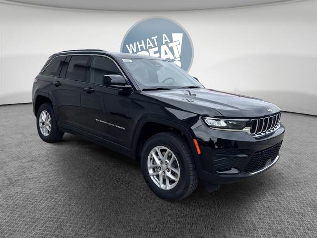 2025 Jeep Grand Cherokee GRAND CHEROKEE LAREDO X 4X4