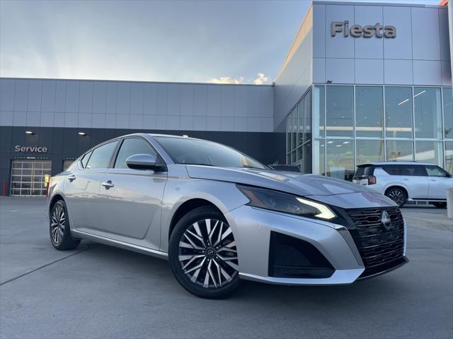 2023 Nissan Altima SV FWD