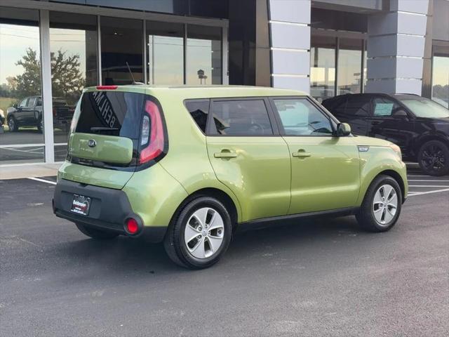 2015 Kia Soul Base FWD 2015 Kia Soul Base FWD