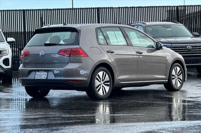 2016 Volkswagen e-Golf SE