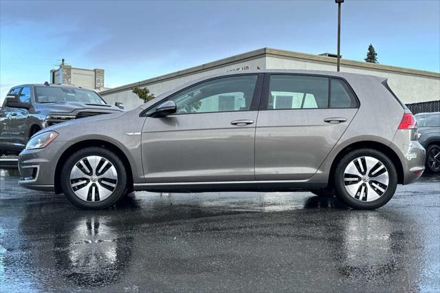 2016 Volkswagen e-Golf SE