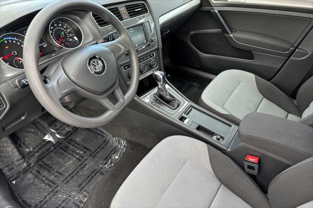 2016 Volkswagen e-Golf SE