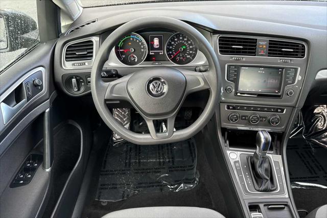 2016 Volkswagen e-Golf SE