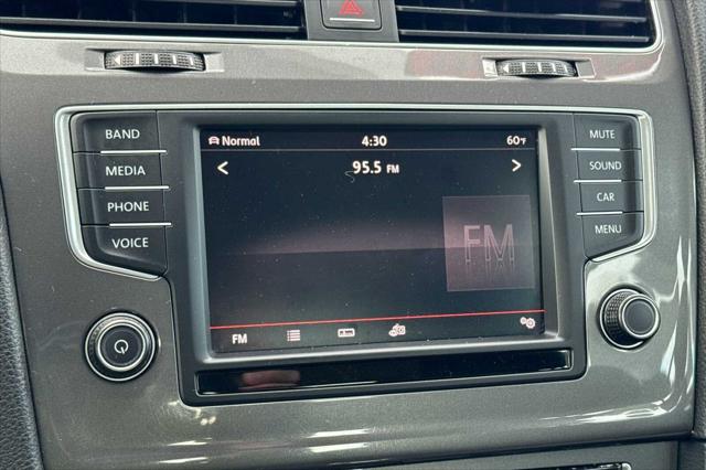 2016 Volkswagen e-Golf SE