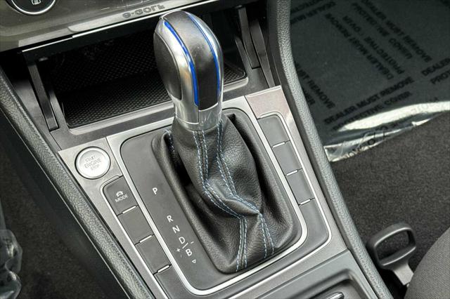 2016 Volkswagen e-Golf SE