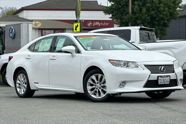 2014 Lexus ES 300h 300h