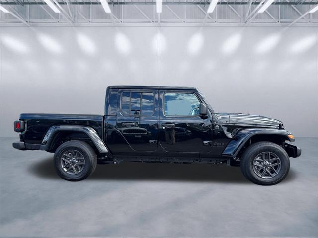 2025 Jeep Gladiator GLADIATOR SPORT S 4X4
