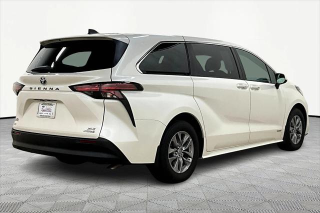 2021 Toyota Sienna XLE 2021 Toyota Sienna XLE