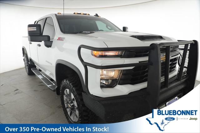 2024 Chevrolet Silverado 2500HD 4WD Crew Cab Standard Bed Custom