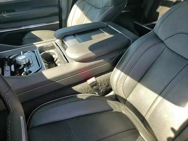 2024 Jeep Grand Wagoneer L Series II 4x4