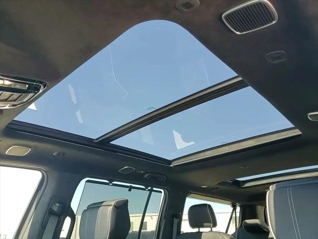 2024 Jeep Grand Wagoneer L Series II 4x4
