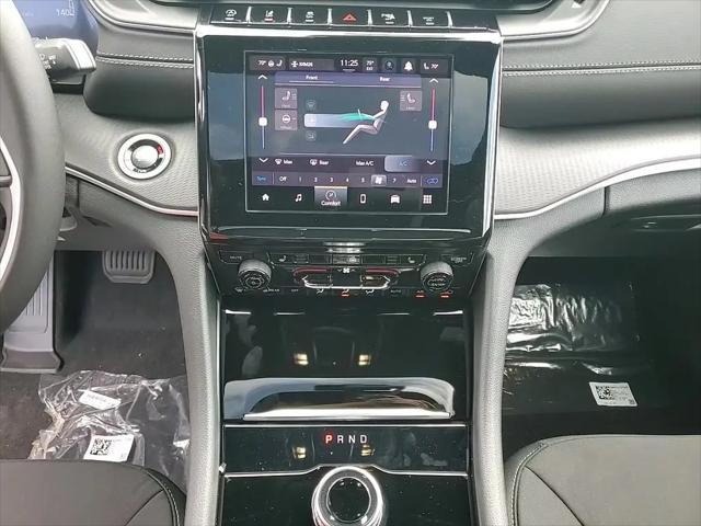 2025 Jeep Grand Cherokee L Laredo X 4x4