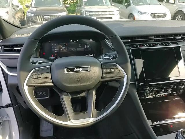 2025 Jeep Grand Cherokee L Laredo X 4x4