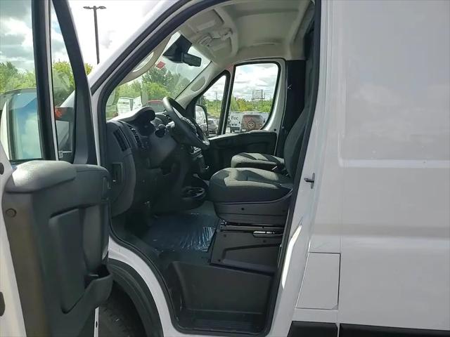 2025 Ram ProMaster 2500 Cargo Van Tradesman High Roof 136" WB w/Pass Seat