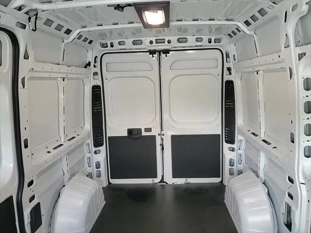 2025 Ram ProMaster 2500 Cargo Van Tradesman High Roof 136" WB w/Pass Seat