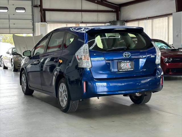 2012 Toyota Prius v Two