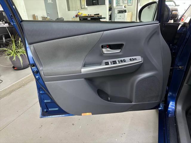 2012 Toyota Prius v Two