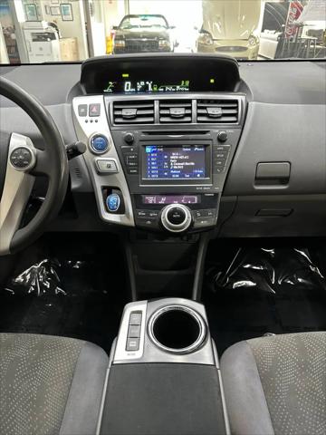 2012 Toyota Prius v Two