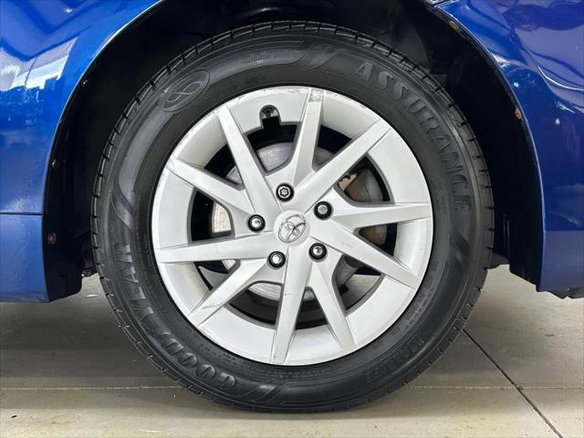 2012 Toyota Prius v Two