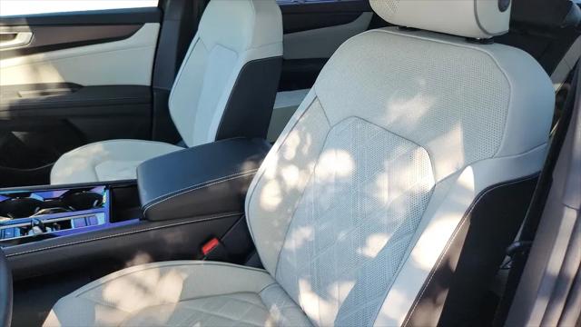 2026 Volkswagen Atlas Cross Sport SEL Premium R-Line