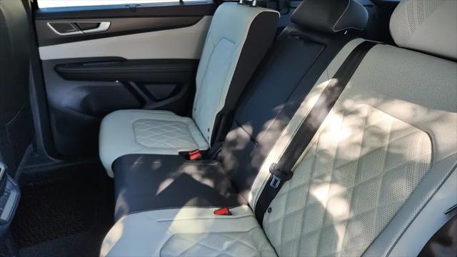 2026 Volkswagen Atlas Cross Sport SEL Premium R-Line