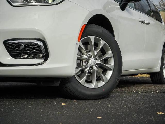 2026 Chrysler Pacifica Limited AWD