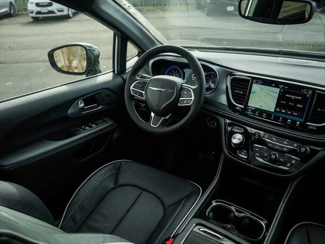 2026 Chrysler Pacifica Limited AWD