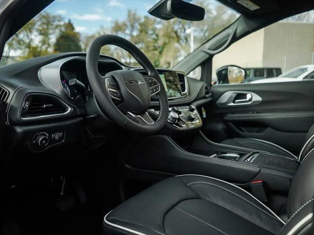 2026 Chrysler Pacifica Limited AWD