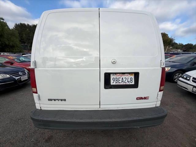 2004 GMC Safari Standard