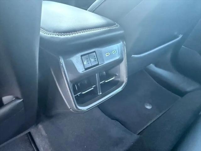 2026 Dodge Charger Daytona 4-Door Scat Pack AWD