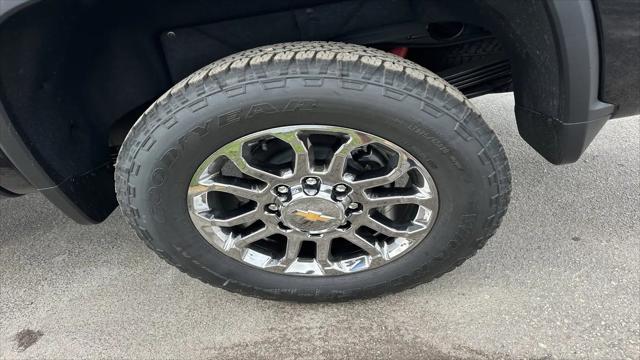 2026 Chevrolet Silverado 2500HD Crew Cab, Standard Bed, LTZ, 4WD