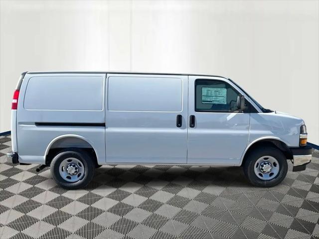 2025 Chevrolet Express Cargo Van RWD 2500 Regular Wheelbase WT