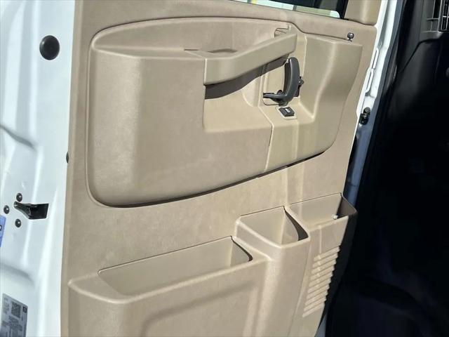 2025 Chevrolet Express Cargo Van RWD 2500 Regular Wheelbase WT